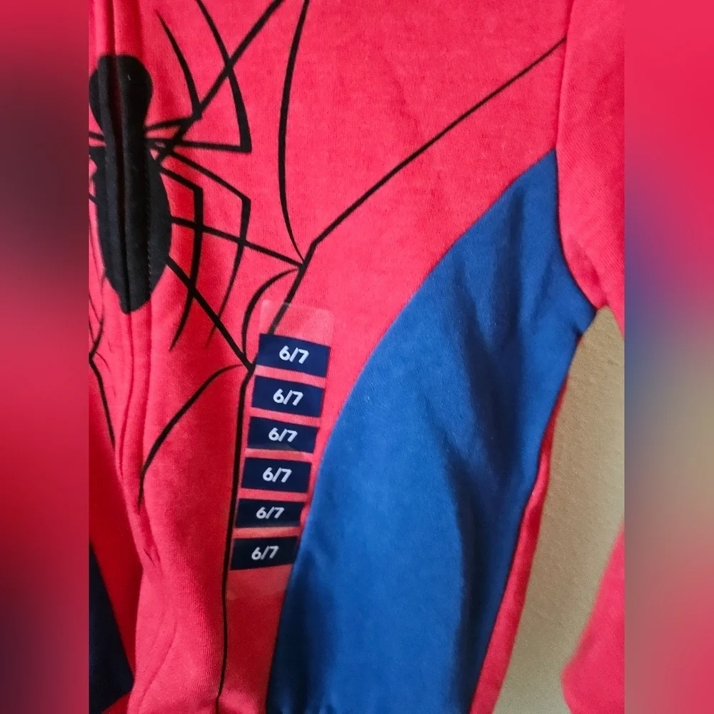 NWT Marvel Boy's Cool Spirerman Hoodie Size 6/7.